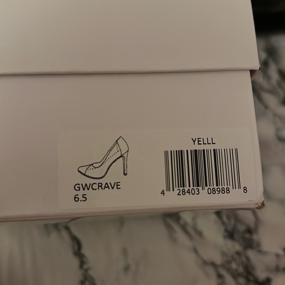 GUESS Neon Green Heels - Picture 8 of 9